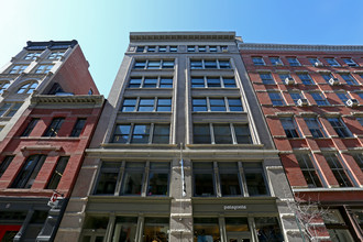 Cooperative in New York, NY - Foto de edificio - Building Photo
