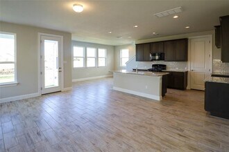 124 Free Stone Dr in Andice, TX - Building Photo - Building Photo