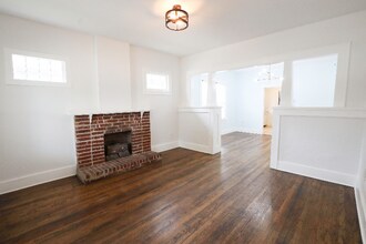 1735 NW 12th St in Oklahoma City, OK - Foto de edificio - Building Photo