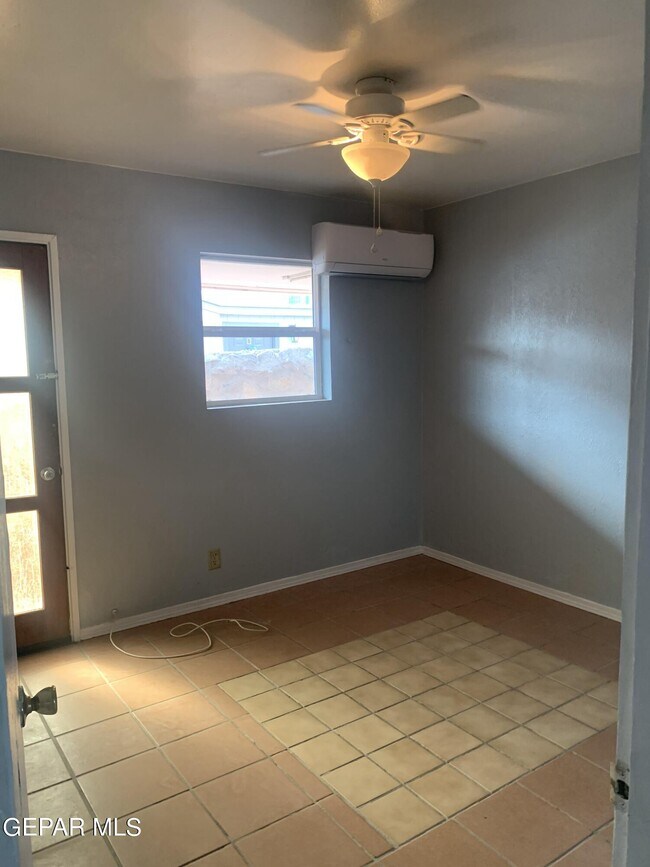 3910 Leavell Ave in El Paso, TX - Building Photo - Building Photo