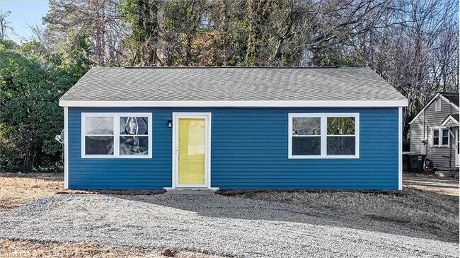 property at 1501 Earl Dr
