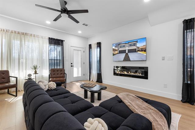 1509 Barry Ave in Dallas, TX - Building Photo - Building Photo