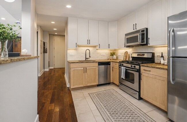 305 Whiton St in Jersey City, NJ - Foto de edificio - Building Photo