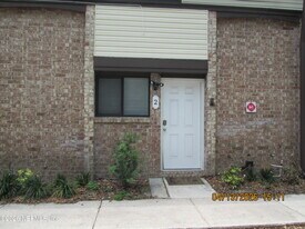 1200 Bretta St in Jacksonville, FL - Building Photo
