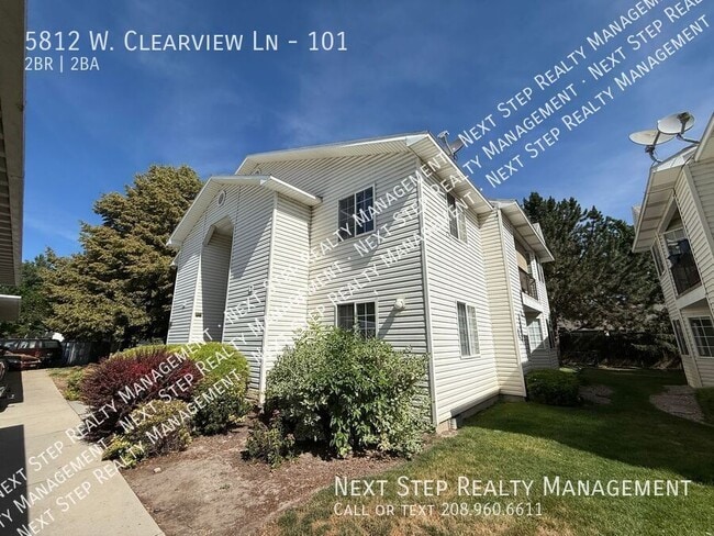 property at 5812 W Clearview Ln