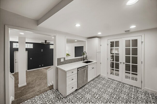 property at 2602 Washington Ave