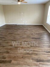 2265 Valley Creek E Ln in Indianapolis, IN - Building Photo - Building Photo
