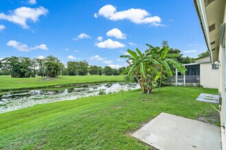 138 Prestige Dr in Royal Palm Beach, FL - Building Photo - Building Photo