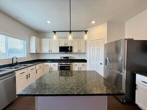 3445 Conterra Park Ave in North Las Vegas, NV - Building Photo - Building Photo