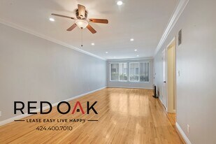 436 S Oakhurst Dr, Unit 3 in Beverly Hills, CA - Building Photo