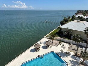 7200 Sunshine Skyway Ln S, Unit 6H in St. Petersburg, FL - Building Photo - Building Photo