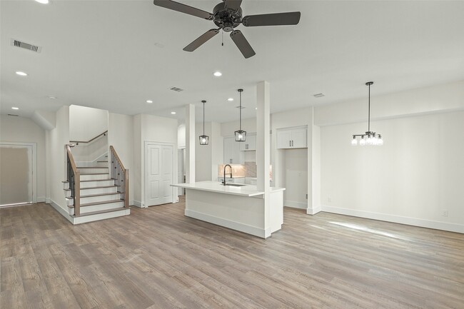 property at 1807 Palmetto Landing Dr