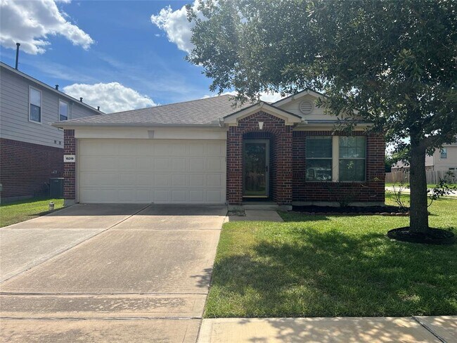 property at 15319 Sableton Crest Ln