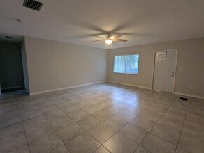 4260 Stirling Rd in Hollywood, FL - Building Photo - Building Photo