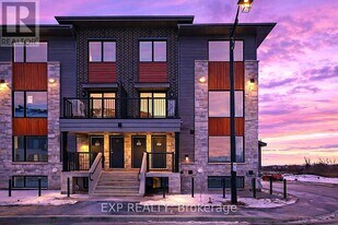 1116 Creekway Private in Ottawa, ON - Building Photo