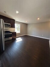 41 Chapman Pl in Bay Shore, NY - Building Photo - Building Photo