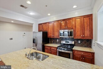 1116 C St NE in Washington, DC - Foto de edificio - Building Photo