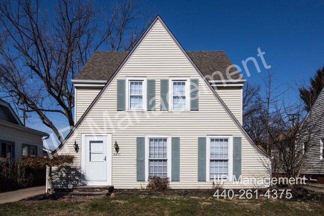 property at 21471 Kennison Ave