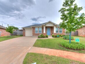 906 Butterfly Wy in Norman, OK - Building Photo - Building Photo