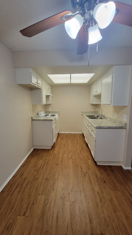 2050 S Euclid Ave