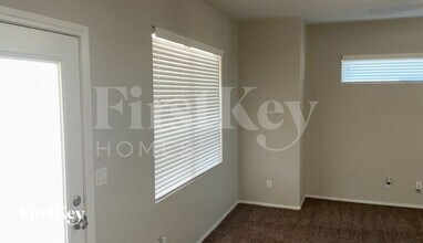 6476 Hamilton Grove Ave in Las Vegas, NV - Building Photo - Building Photo