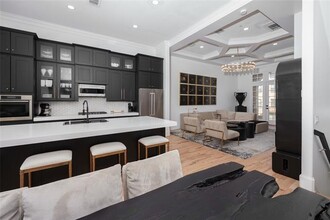 727 Will Rice Ave in Irving, TX - Foto de edificio - Building Photo
