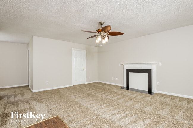 120 Wheaton Crest Ct in Winston-Salem, NC - Foto de edificio - Building Photo