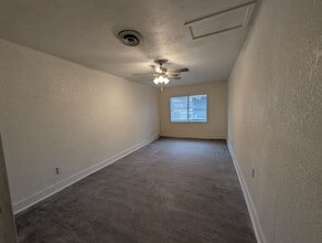 3 Lynda Ave in Texarkana, TX - Building Photo - Building Photo