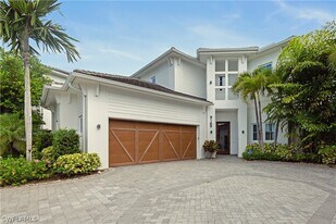9169 Mercato Way in Naples, FL - Building Photo