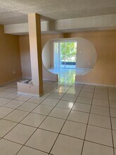 40 NW 87th Ave in Miami, FL - Building Photo - Building Photo