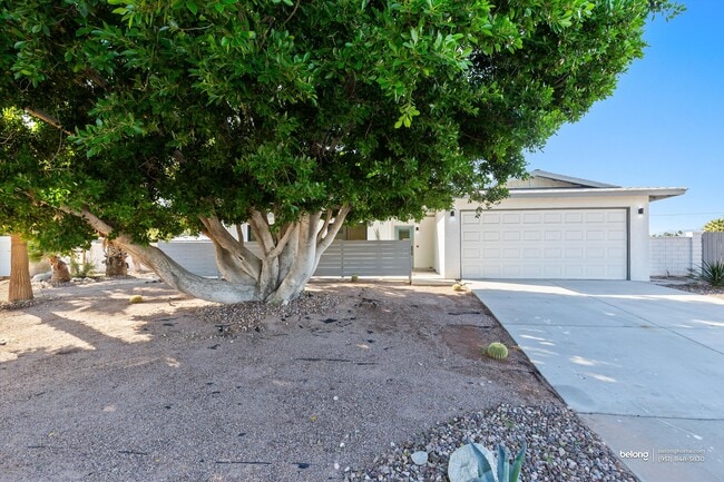 2793 N Chuperosa Rd in Palm Springs, CA - Building Photo - Building Photo