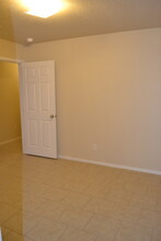 220 Ryan Cir, Unit Apt A in Nolanville, TX - Foto de edificio - Building Photo