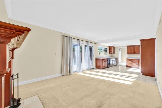 9862 Dragon Cir in Huntington Beach, CA - Building Photo - Building Photo