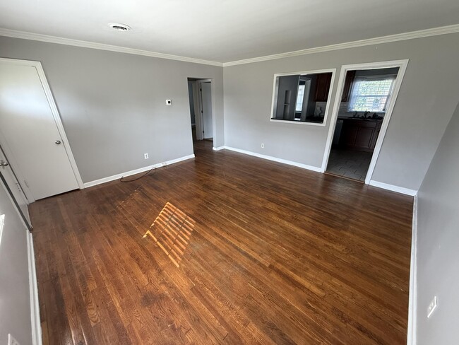 2023 Clays Mill Rd in Lexington, KY - Building Photo - Building Photo