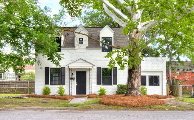 property at 1210 Murphy St
