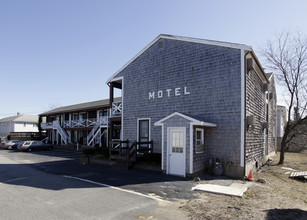 The DennisPort Motel in Dennisport, MA - Building Photo - Building Photo