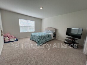 617 Autumn Breeze St in DeLand, FL - Building Photo - Building Photo