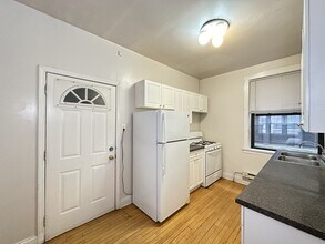 1315 Oak Ave in Evanston, IL - Building Photo - Building Photo