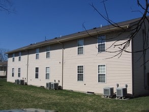 313 Eaton Lewisburg Rd in Eaton, OH - Building Photo - Building Photo
