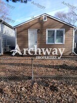 913 S 11th St in Kansas City, KS - Building Photo