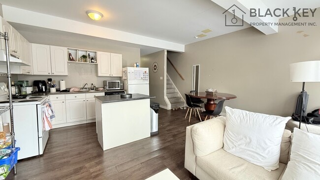 376 Central Ave in London, ON - Building Photo - Building Photo