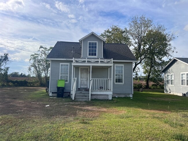 621 Harrison Ln in Wharton, TX - Building Photo - Building Photo