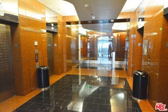 1100 Wilshire Blvd in Los Angeles, CA - Foto de edificio - Building Photo