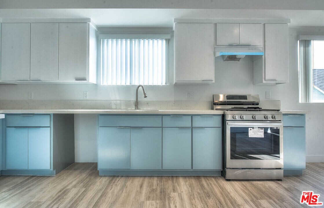 4308 Normandie Ave in Los Angeles, CA - Building Photo