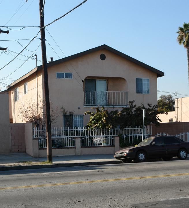 6013 Hooper Ave in Los Angeles, CA - Building Photo