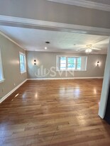 2913 Riverside Dr in Mobile, AL - Building Photo