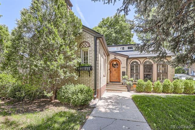 2082 Cherry St in Denver, CO - Building Photo