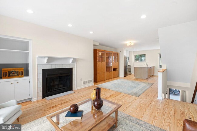 property at 751 N Ringgold St