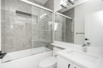 19XX 168 St in Surrey, BC - Building Photo - Building Photo