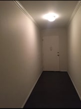 5530 Owensmouth Ave, Unit 233 in Woodland Hills, CA - Foto de edificio - Building Photo